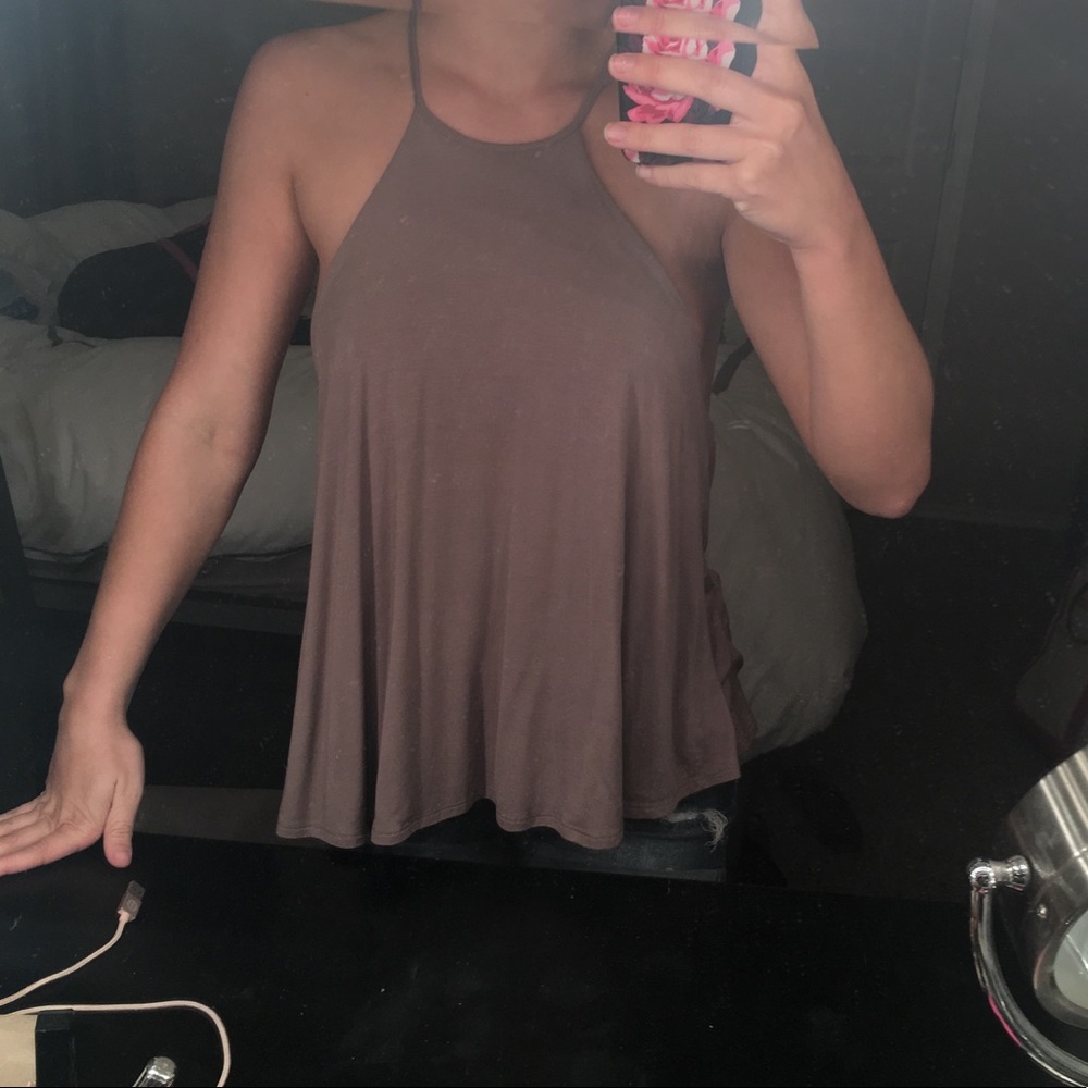 Tan tank!